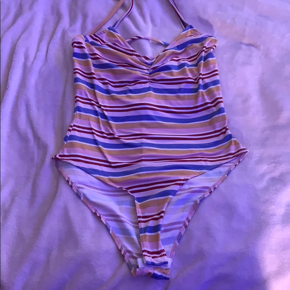 Multicolor or low-cut bodysuit